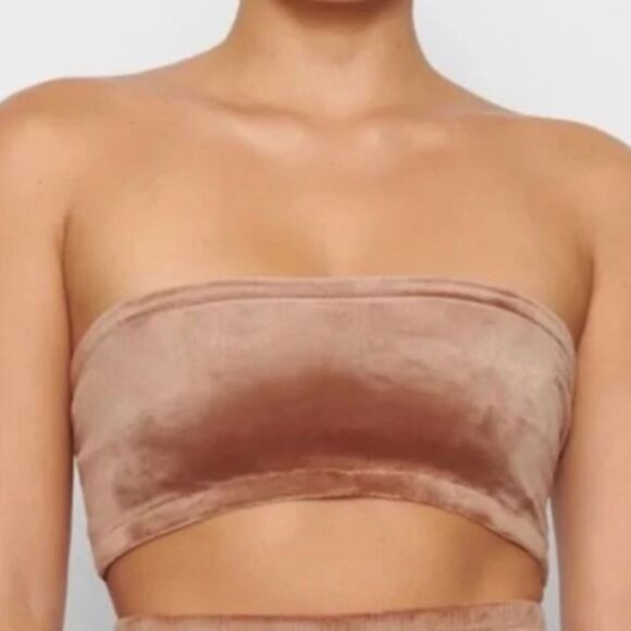 Skims Velour Bandeau Top - Sienna - 4x - Picture 3 of 6